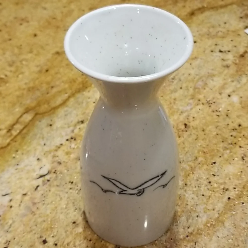 VTG Tall Vase by Otagiri flying Seagulls